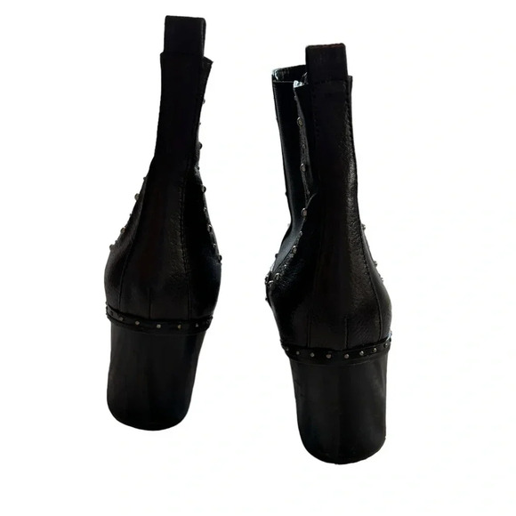 NAPOLEONI Italian Leather Studded Chunky Heel Chelsea Bootie Size 38 8 - Picture 4 of 9